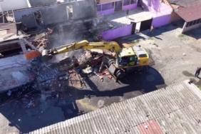 "Kore" Mahallesi’nde büyük temizlik: Zulalar tek tek yıktırıldı