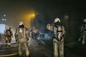 Kağıthane’de 5 katlı bina alevlere teslim oldu