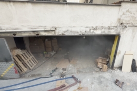 Avcılar’da kozmetik deposunda yangın paniği