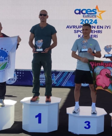 Sakaryalı atletizm sporcuları Kayseri’den madalyalarla döndü