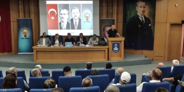 AK Parti Milletvekili Gider: "Biz suç işleyeni ihraç ederiz kahraman ilan etmeyiz"