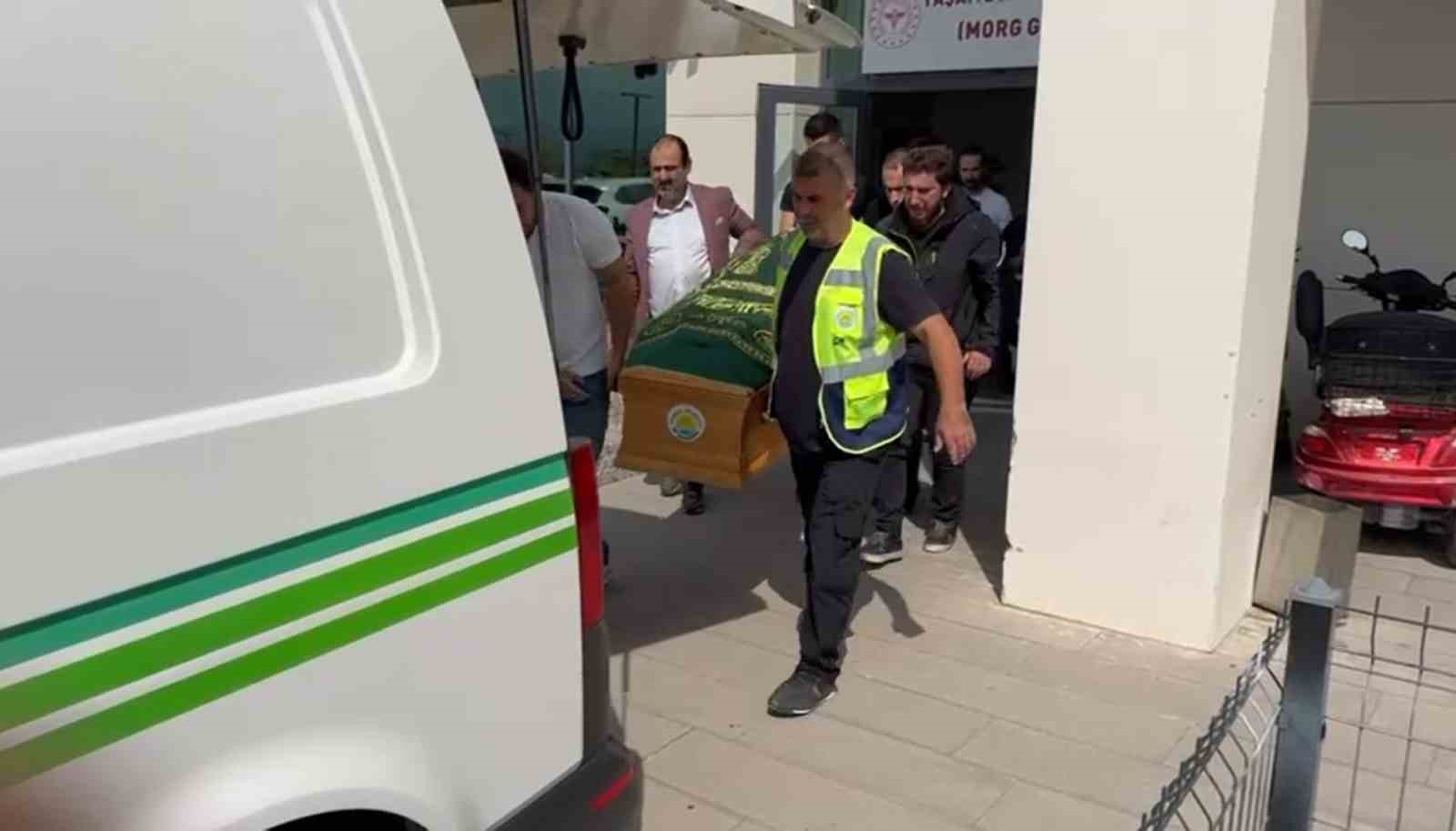 Sanatçı Güllü’nün cenazesi İstanbul’a gönderildi