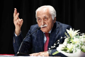 Türk edebiyatının usta ismi Yavuz Bülent Bakiler vefat etti