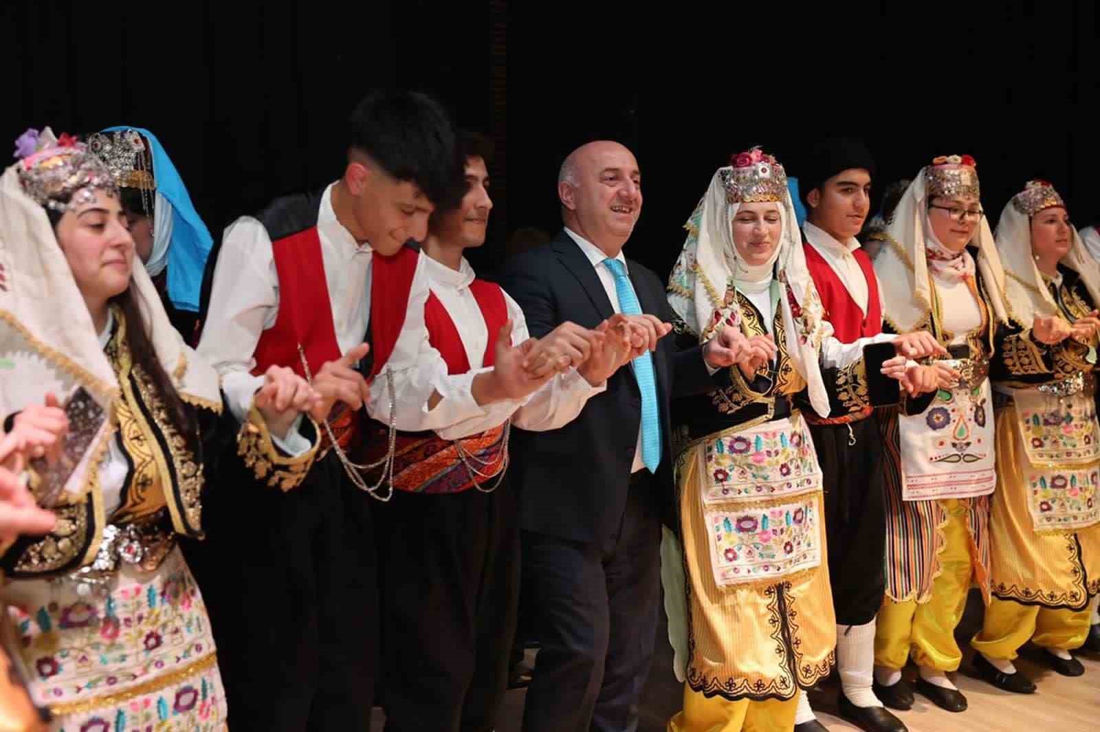 Darıca’da ücretsiz halk oyunları kursu kayıtları başladı