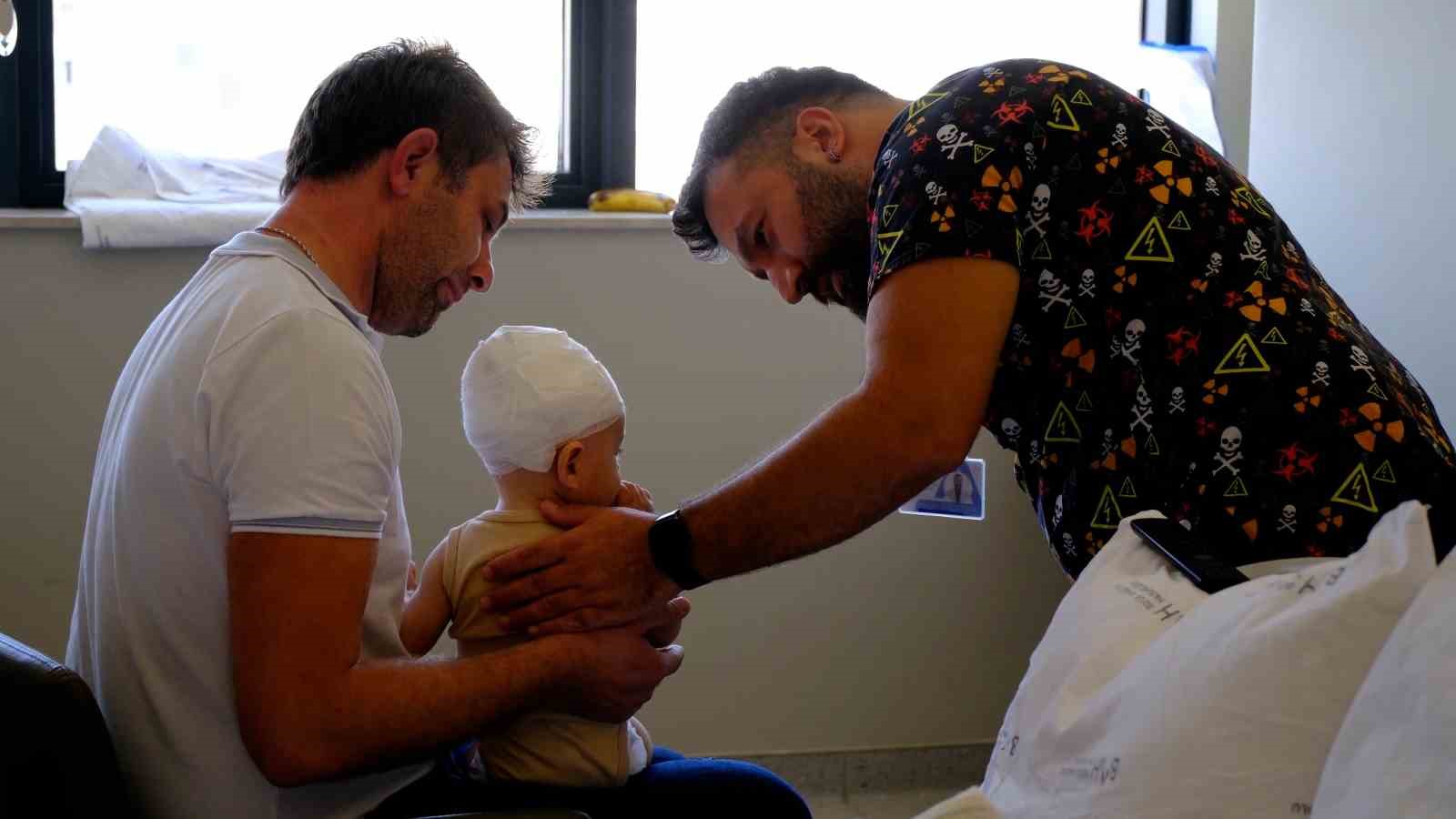 Beyin kanaması geçiren Çınar bebek doktorun hızlı müdahalesiyle şifa buldu