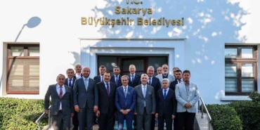 Ticaret Bakanı Bolat Sakarya’da