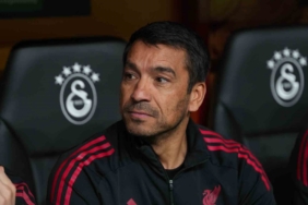 Giovanni van Bronckhorst yeniden İstanbul’da