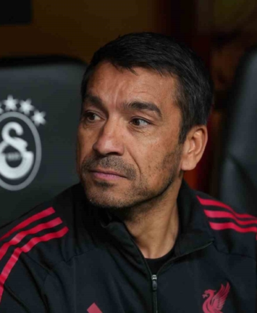Giovanni van Bronckhorst yeniden İstanbul’da