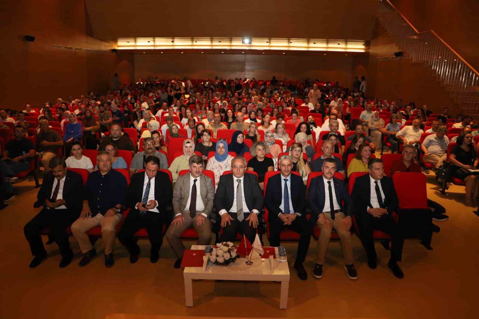 "Türkiye yüzyılı maarif modeli formatör öğretmenler buluşması" gerçekleştirildi