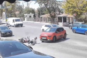 Üsküdar’da aynı noktada peş peşe kazalar kameraya yansıdı