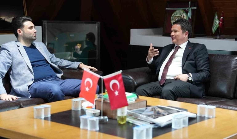 Başkan Erkan Aydın’dan Bursaspor’a ziyaret