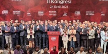 CHP İstanbul Olağanüstü İl Kongresi’nde Özgür Çelik il başkanı seçildi