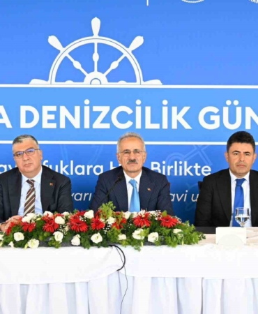 Ulaştırma ve Altyapı Bakanı Abdulkadir Uraloğlu: "Türkiye denizcilikte ilk 10’da"