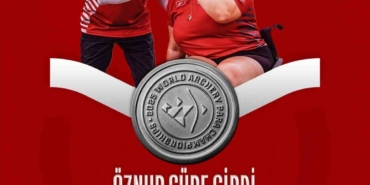 Okçulukta Makaralı Yay Karışık Takımı’ndan gümüş madalya