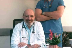 Baba oğul aynı hastanede görev yapıyor