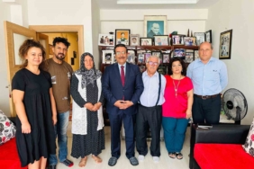 Burhaniye Kaymakamı şehit ailelerini ziyaret etti