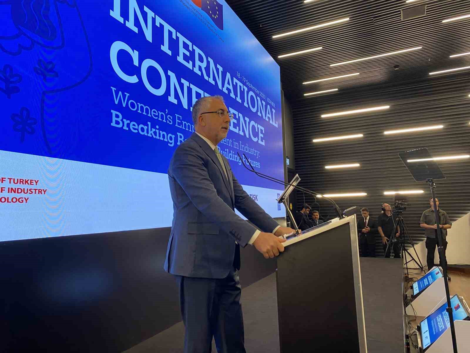 Bakan Işıkhan: "Kadınların hem çalışma hem de aile hayatlarını kolaylaştırıcı tedbirlere öncelik veriyoruz"