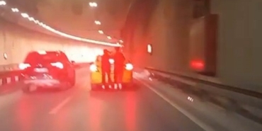 Maltepe’de tünelde tehlikeli yolculuk kamerada
