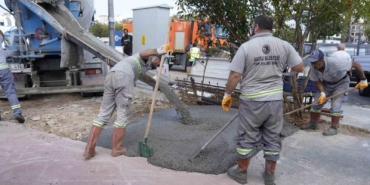 Kartal Belediyesi, Balıkçılar Çarşısı yangınının ardından esnafa destek vermeye devam ediyor