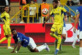 Trendyol Süper Lig: Kasımpaşa: 0 - Fenerbahçe: 1 (İlk yarı)