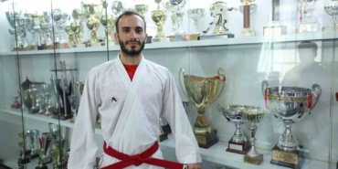 Karateci Enes Bulut, Kağıtspor’daki başarısını özetledi: "Mücadeleden asla vazgeçmek yok"