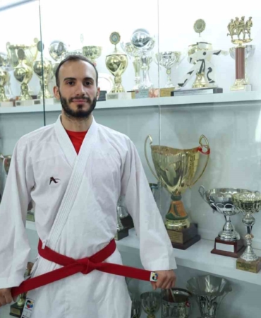 Karateci Enes Bulut, Kağıtspor’daki başarısını özetledi: "Mücadeleden asla vazgeçmek yok"