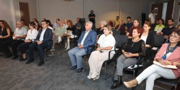 Prof. Dr. Varlı ’Müziğin Sessiz Siyaseti’ni anlattı