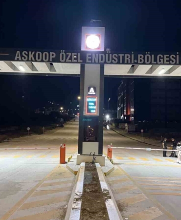 Arnavutköy’de korkutan yangın