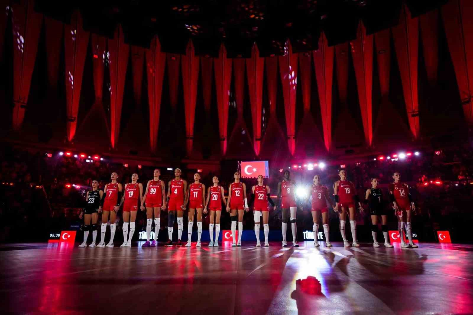 A Milli Kadın Voleybol Takımı, dünya ikincisi oldu