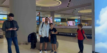 Arda Turan, milli takım arasında Türkiye’ye geldi