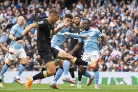 Manchester City, Burnley’i farklı geçti