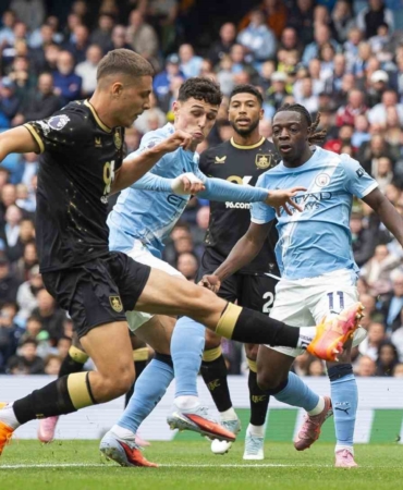 Manchester City, Burnley’i farklı geçti