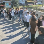 Tekirdağ’da üniversiteliler kart kuyruğunda saatlerce bekledi