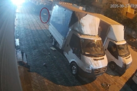 Sultangazi’de kardeşine para vermeyen abinin arabası kül oldu