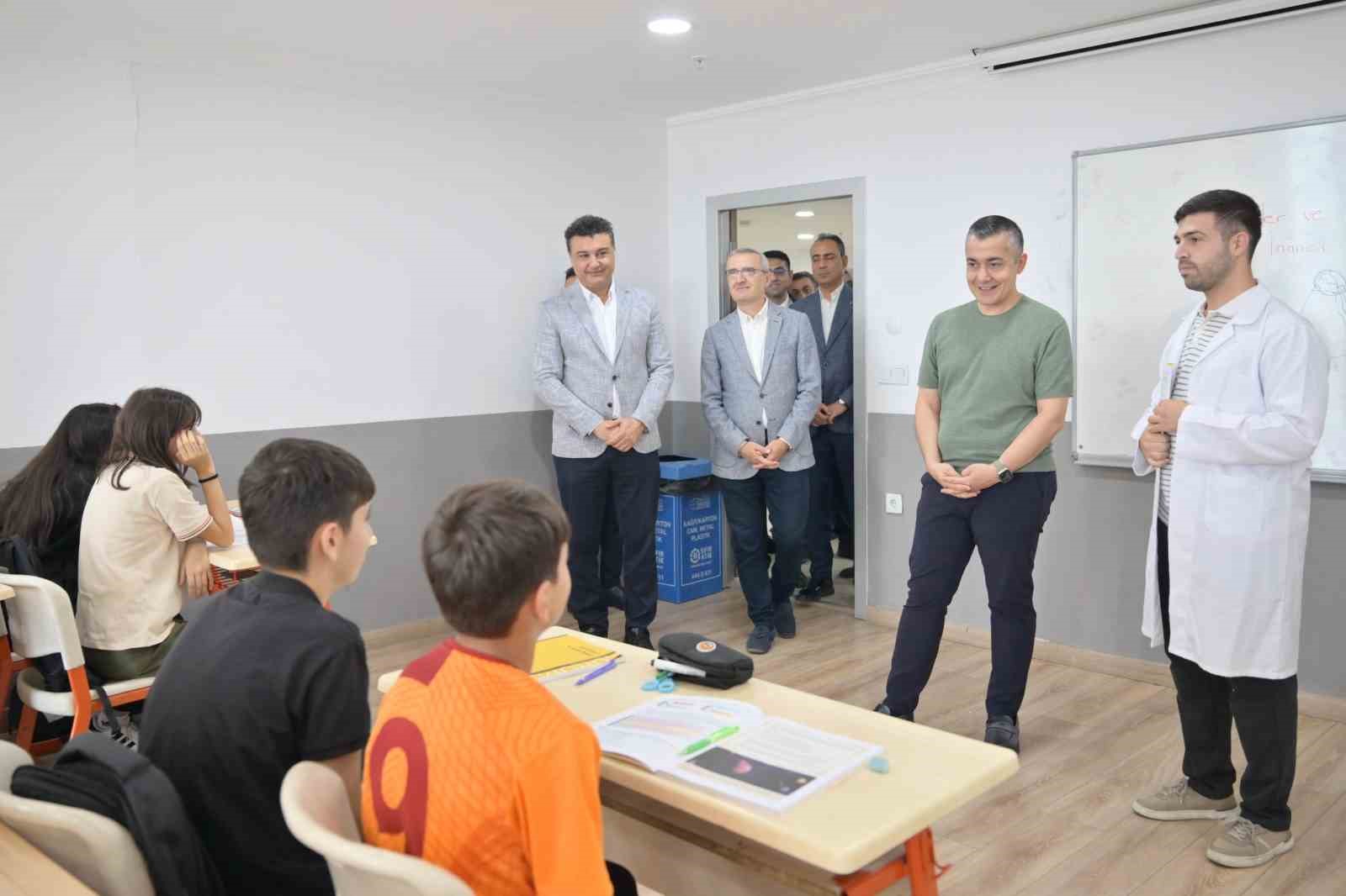 Esenyurt Belediyesi’nden eğitimde rekor