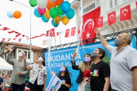 Lösemiyi yenen 11 yaşındaki Ali Demir için binlerce balon göğe yükseldi
