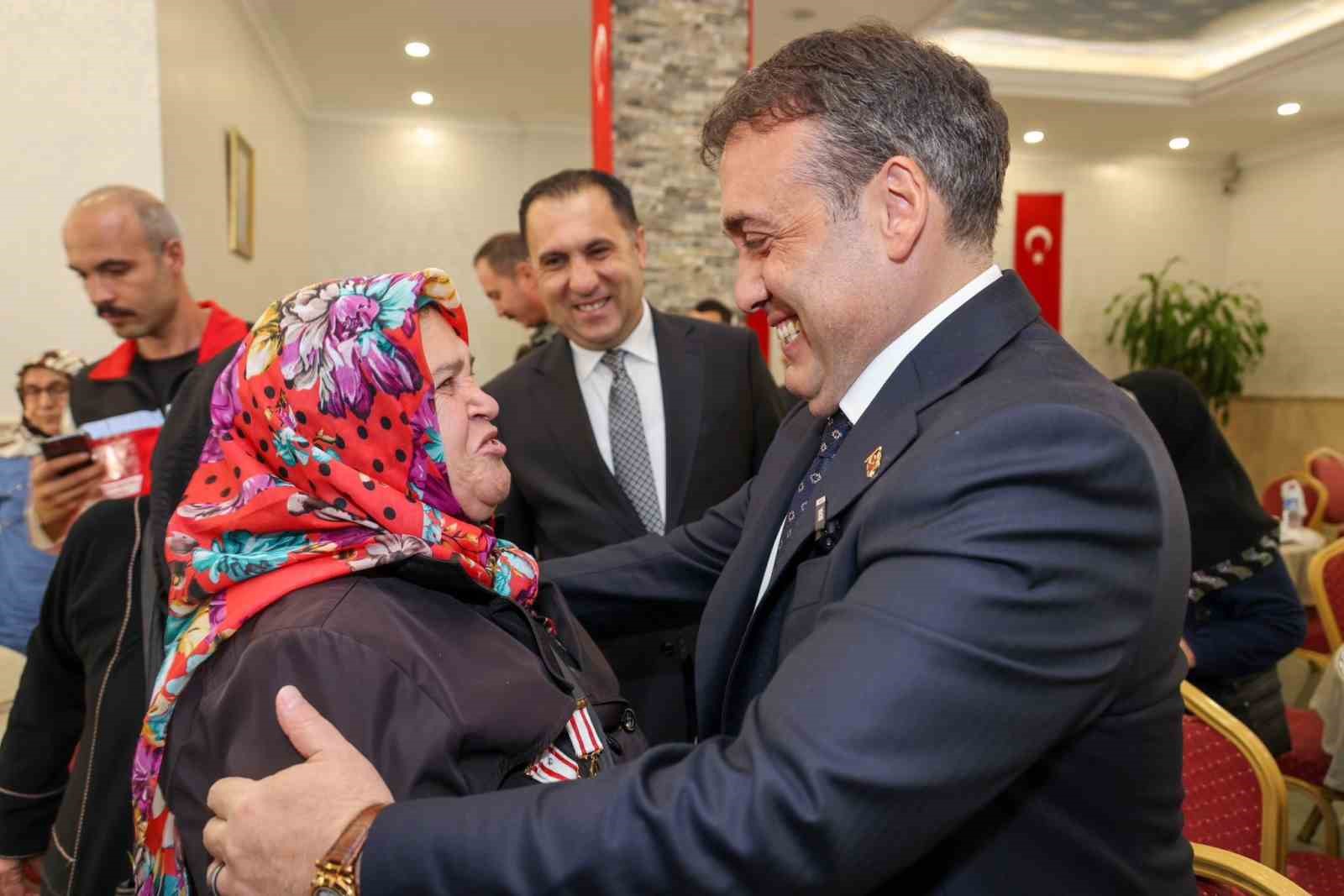 Vali Sözer, Gaziler Günü kapsamında şehit aileleri ile bir araya geldi