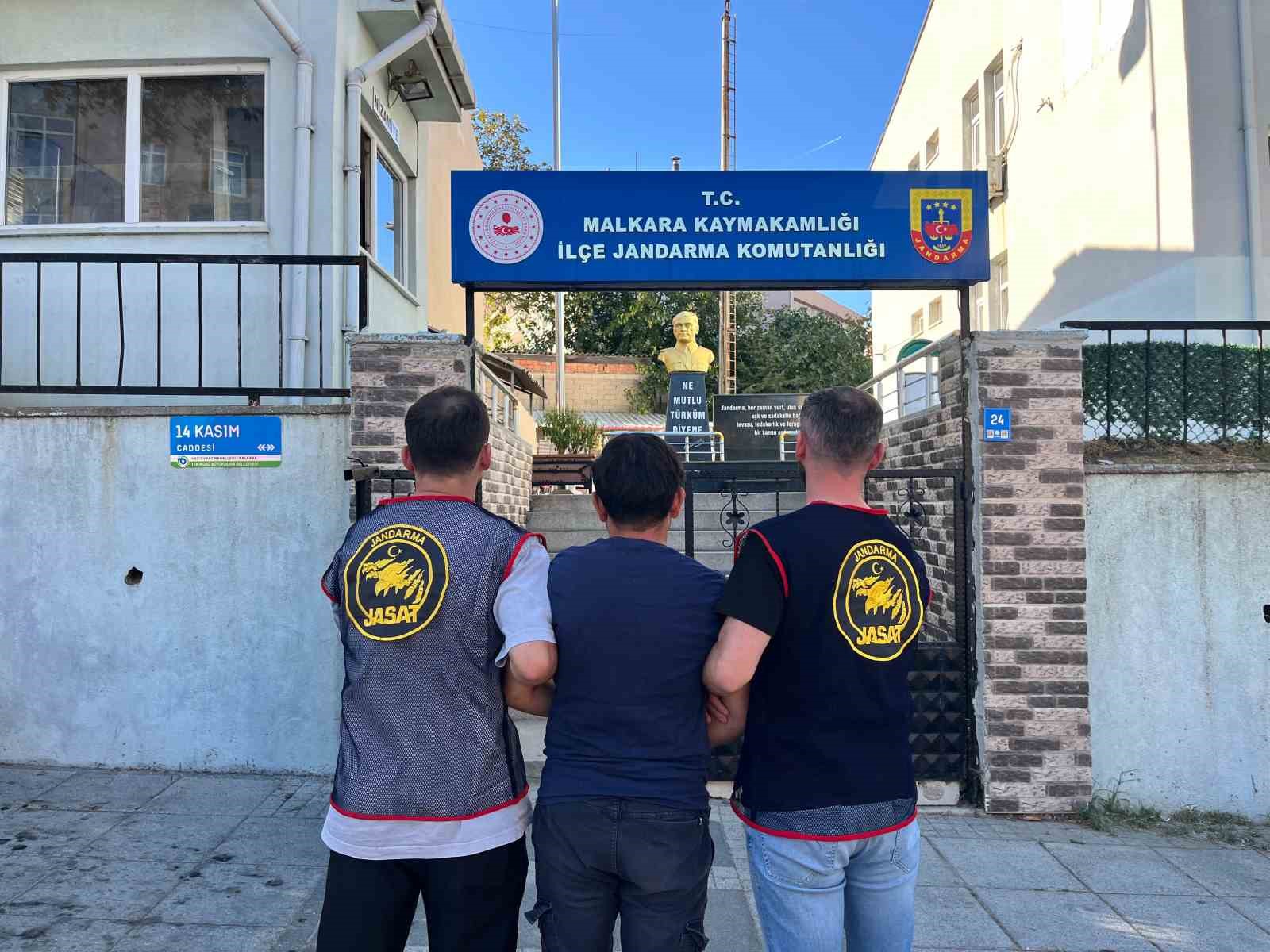 Tekirdağ’da 15 yıl hapis cezası bulunan şahıs jandarma operasyonuyla yakalandı