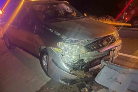 Keşan’da otomobil bariyerlere çarptı: 1 yaralı