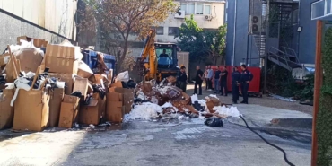 Ataşehir’de fabrika bahçesinde yangın paniği
