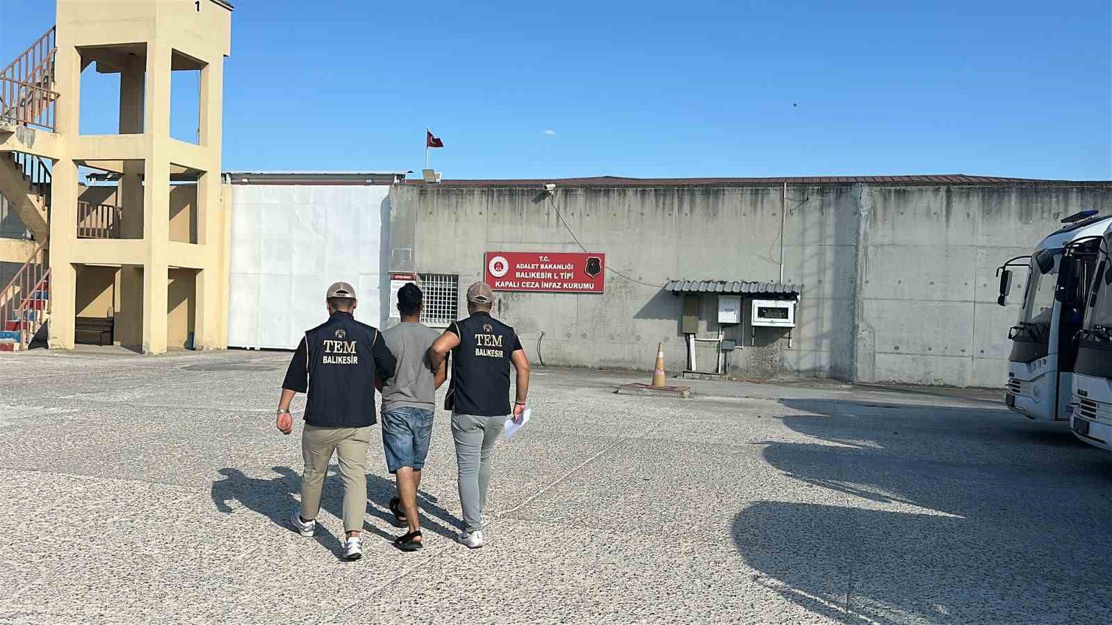 Balıkesir’de yakalanan DEAŞ’lı tutuklandı