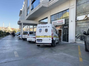 Başakşehir’de iş yerinde elleri ve ayakları bantla bağlanan yabancı uyruklu çalışan öldü