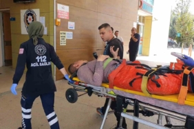 Üzerine sunta düşen işçinin bacakları kırıldı