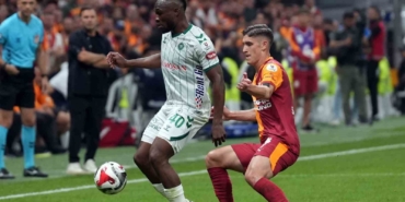 Trendyol Süper Lig: Galatasaray: 2 - Konyaspor: 0 (İlk yarı)