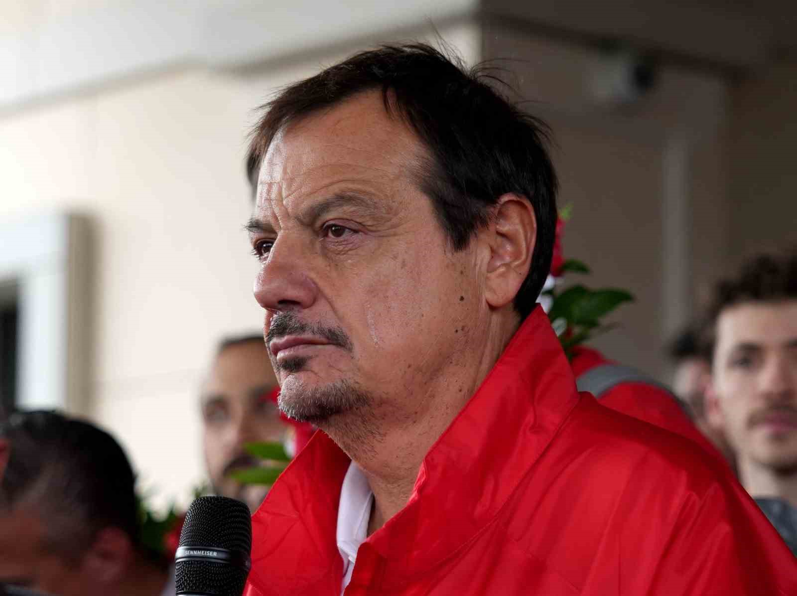 Ergin Ataman: "Bir gün bu takım Avrupa şampiyonu da olacak"