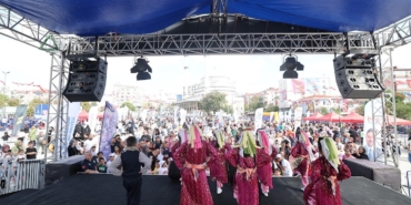 Bağcılar’da 3. Çocuk Şöleni ve Maratonu renkli görüntülere sahne oldu