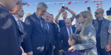 7 yaşındaki Yağmur hem baba hem de dayısına sigarayı bıraktırdı