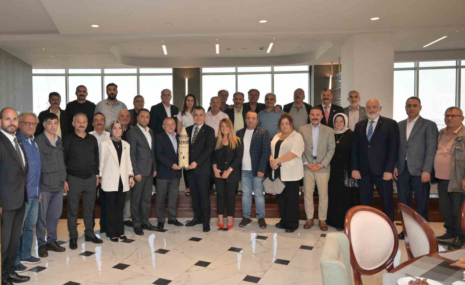 Beyoğlu’nun muhtarları Esenyurt’ta hayata geçirilen projeleri gezdi