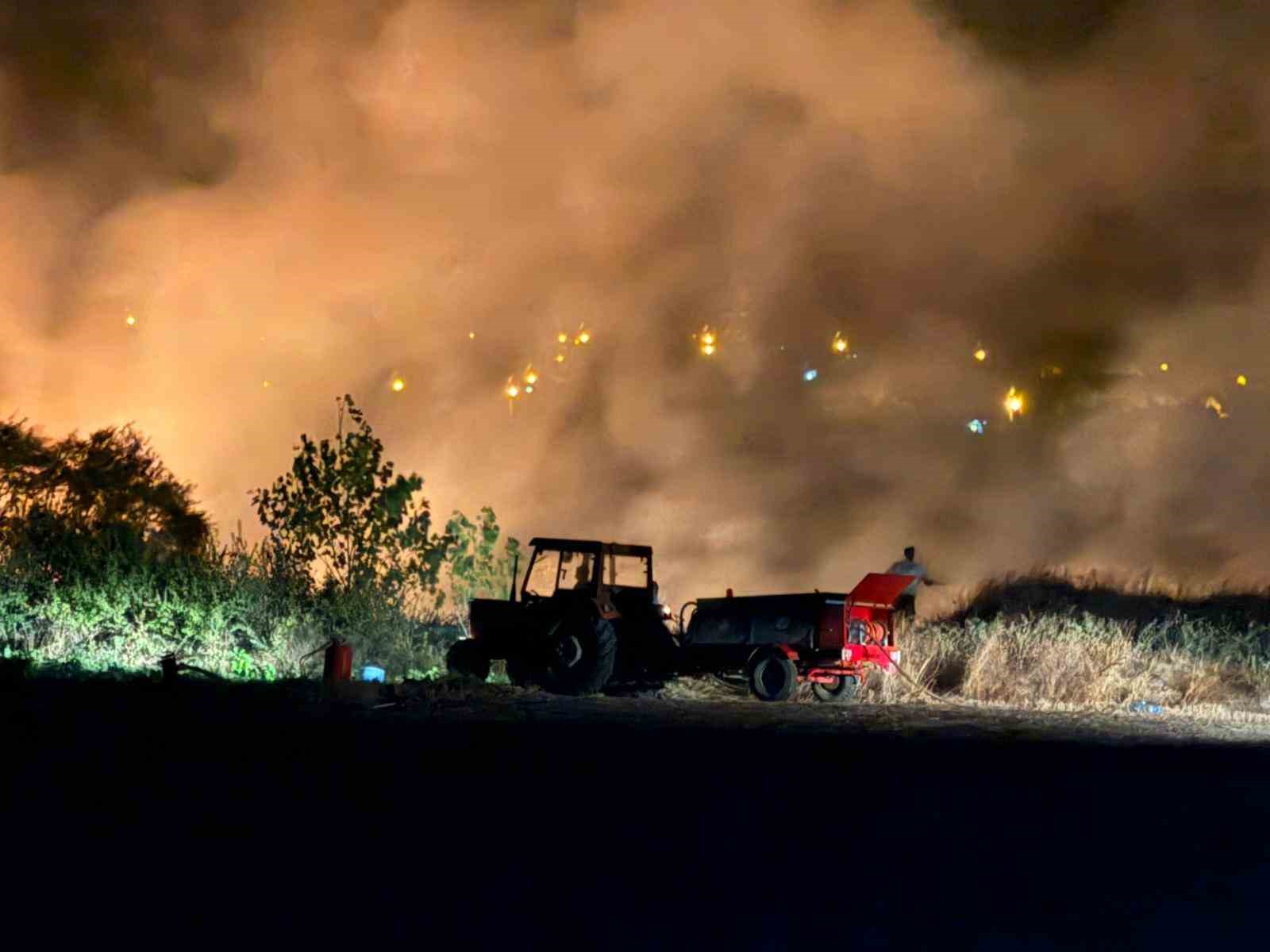 Keşan’da çıkan yangın ormanlık alana sıçramadan söndürüldü
