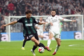Trendyol Süper Lig: Beşiktaş: 2 - Kocaelispor: 0 (Maç devam ediyor)